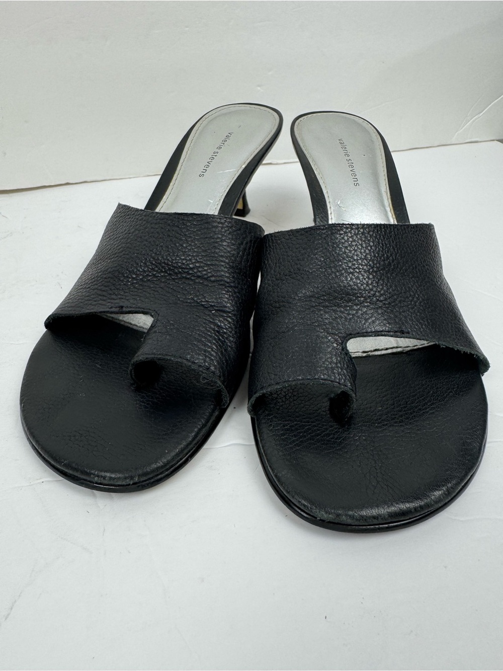 Valerie Stevens Black Leather Toe Loop Slide Sandals 7.5 (EU 38) - Picture 7 of 16